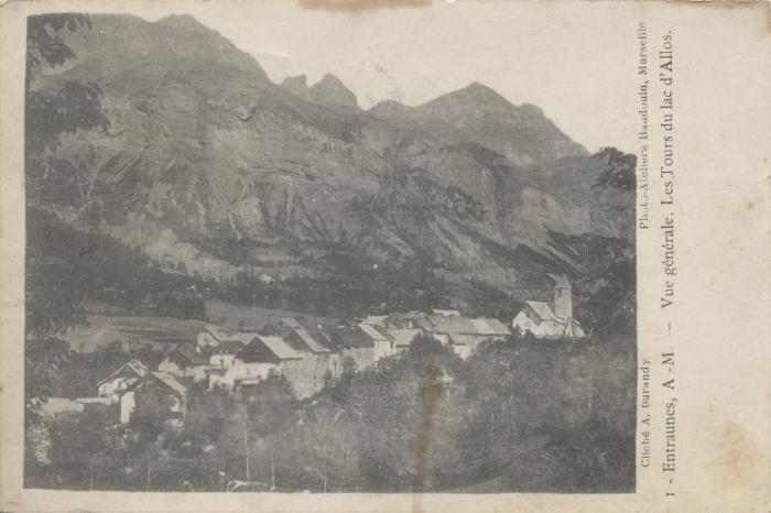 1- Entraunes, A-M - Vue générale. Les Tours du lac d'Allos
