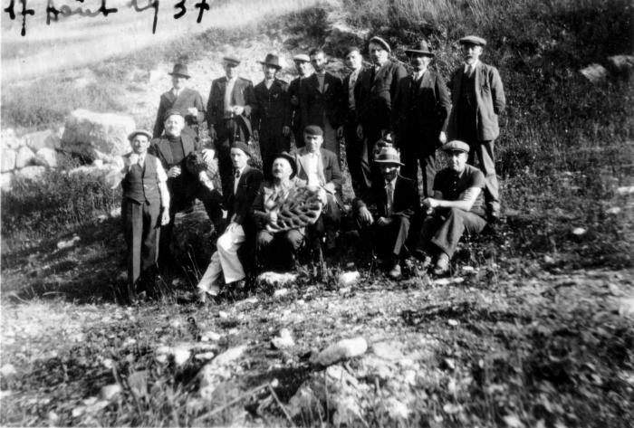 [Les hommes de Barels, 17 août 1937.]